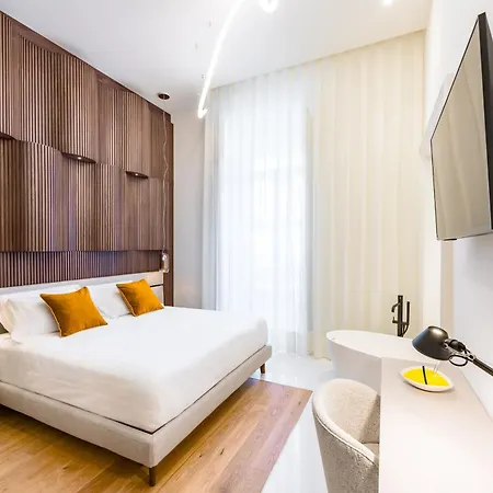 Caracole Luxury نابولي