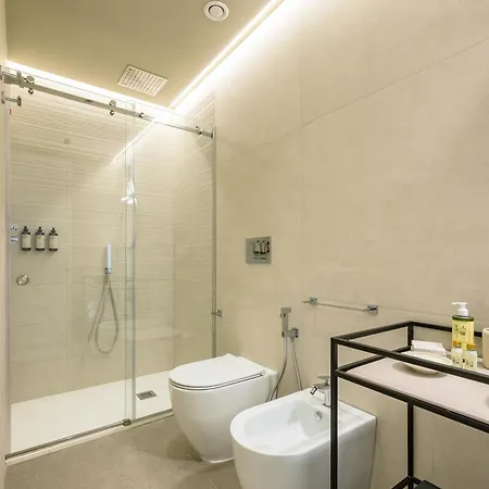 Caracole Luxury